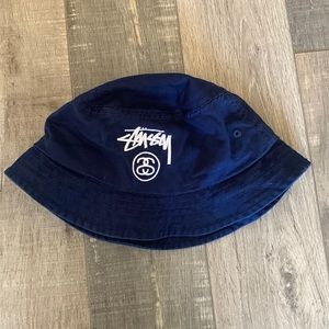 stussy bucket hat